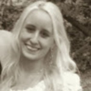 Meet your Posher, Katelyn